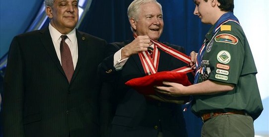 Gates: Would have allowed gay adults in Scouts