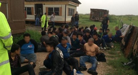 illegalslaw_small 5th Circuit Reinstates Texas’ Alien Harboring Law Law  