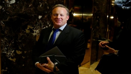 spicer_small Spicer checks WH staffers' phones for leaks, vows more searches coming Conspiracy  