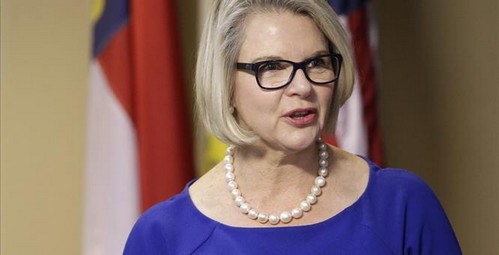 uncpresspellings_small Dear UNC Preisdent: Get Back in the Kitchen and Bake Me Another Petition! College  
